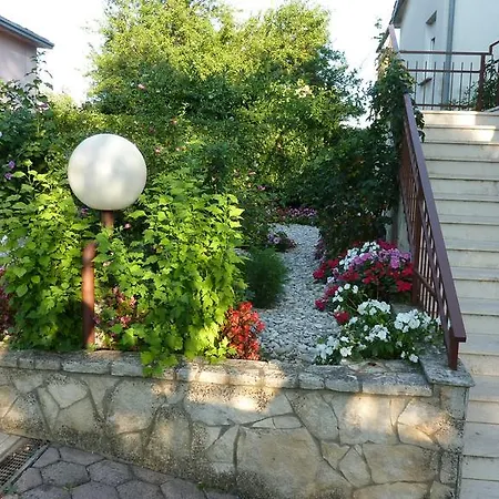 Apartment Rose